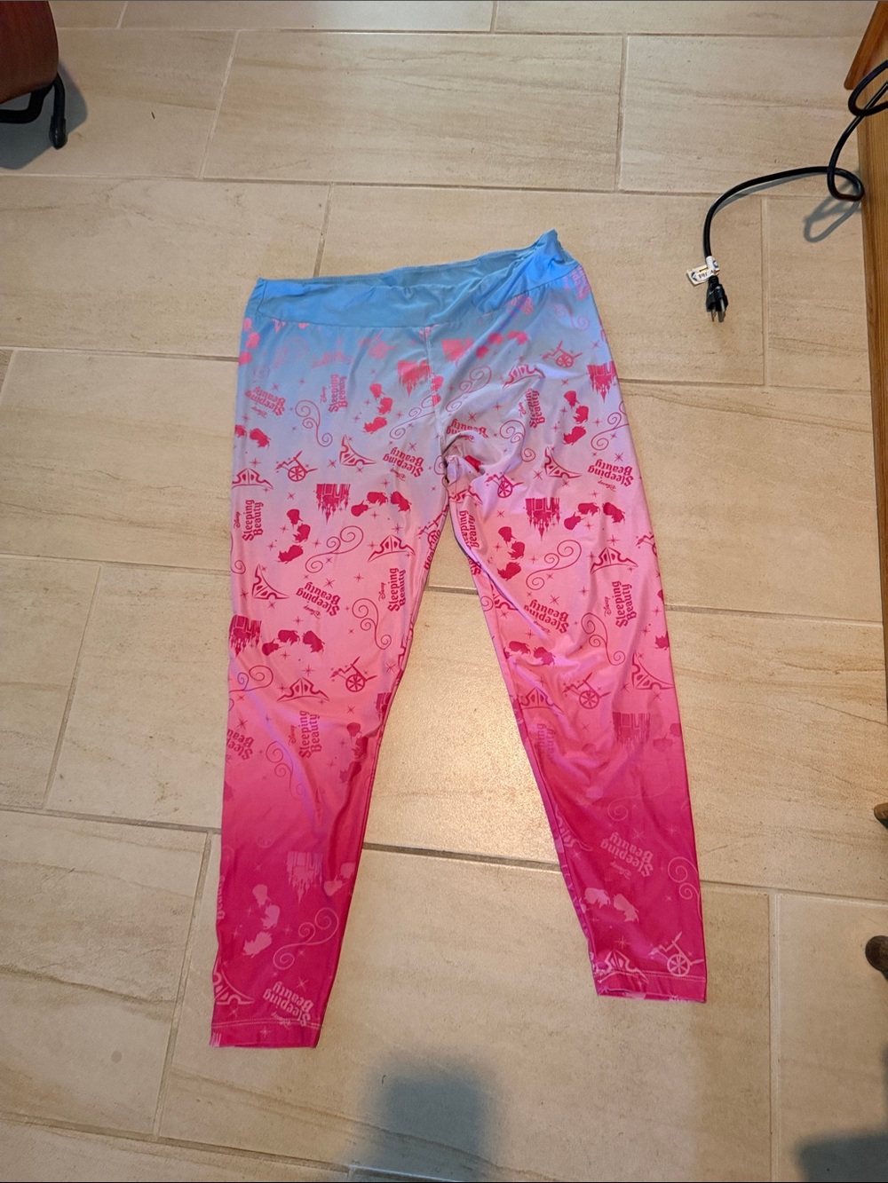 Disney exclusive Pink & Blue Princess aurora Print Leggings XL